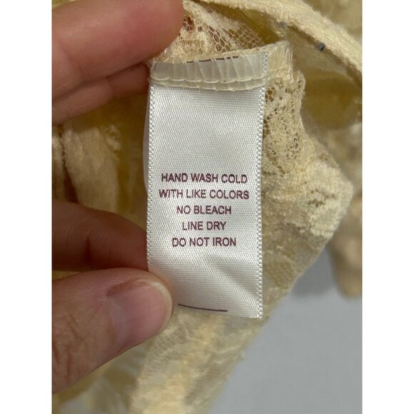 Belle Du Jour Sheer Butter Yellow Lace Button-Down Blouse Womens Sz Small - Picture 8 of 10